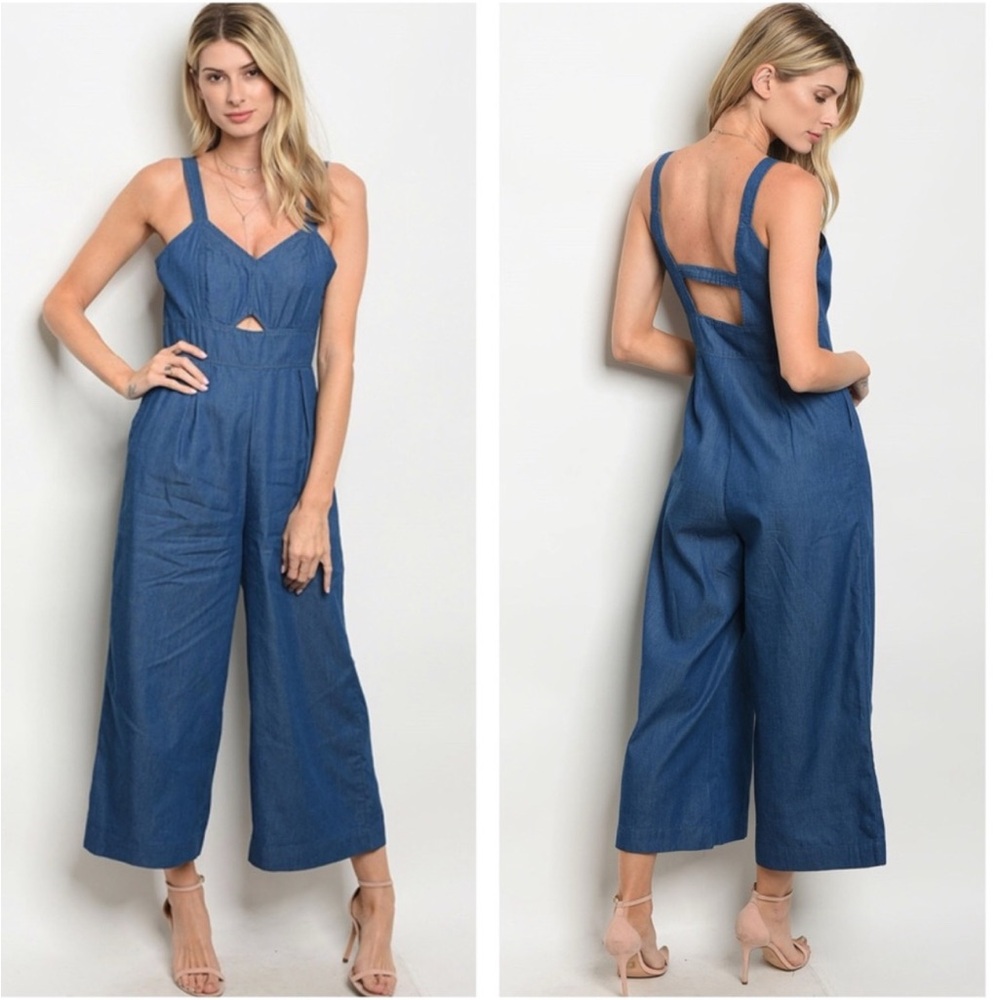 Stylish Blue Jumpsuit with wide leg - Picture 1 of 6